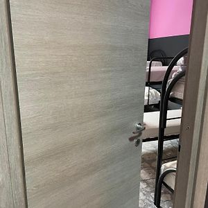 Habitación para Mujeres Compartida